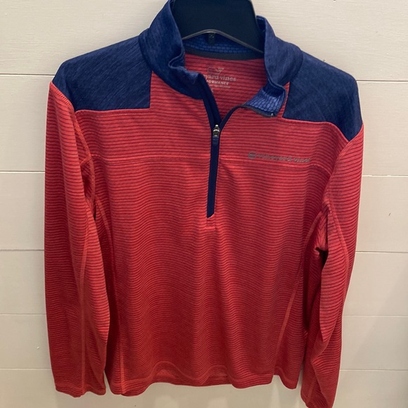 Vineyard Vines Pullover - Picture 1 of 6